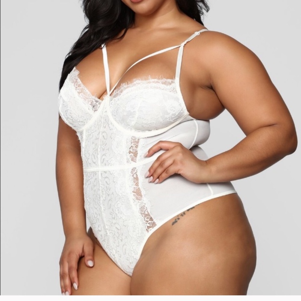 🔥 Sexy Lace Strappy Teddy Lingerie Bodysuit - Picture 2 of 8